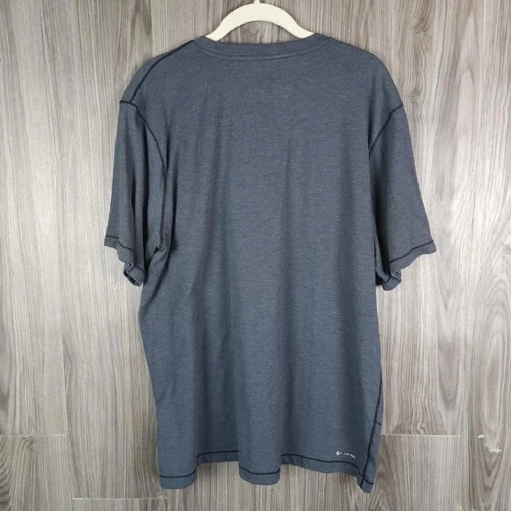 The‎ North Face Flash Dry Graphic Logo Men's Grey Tshirt